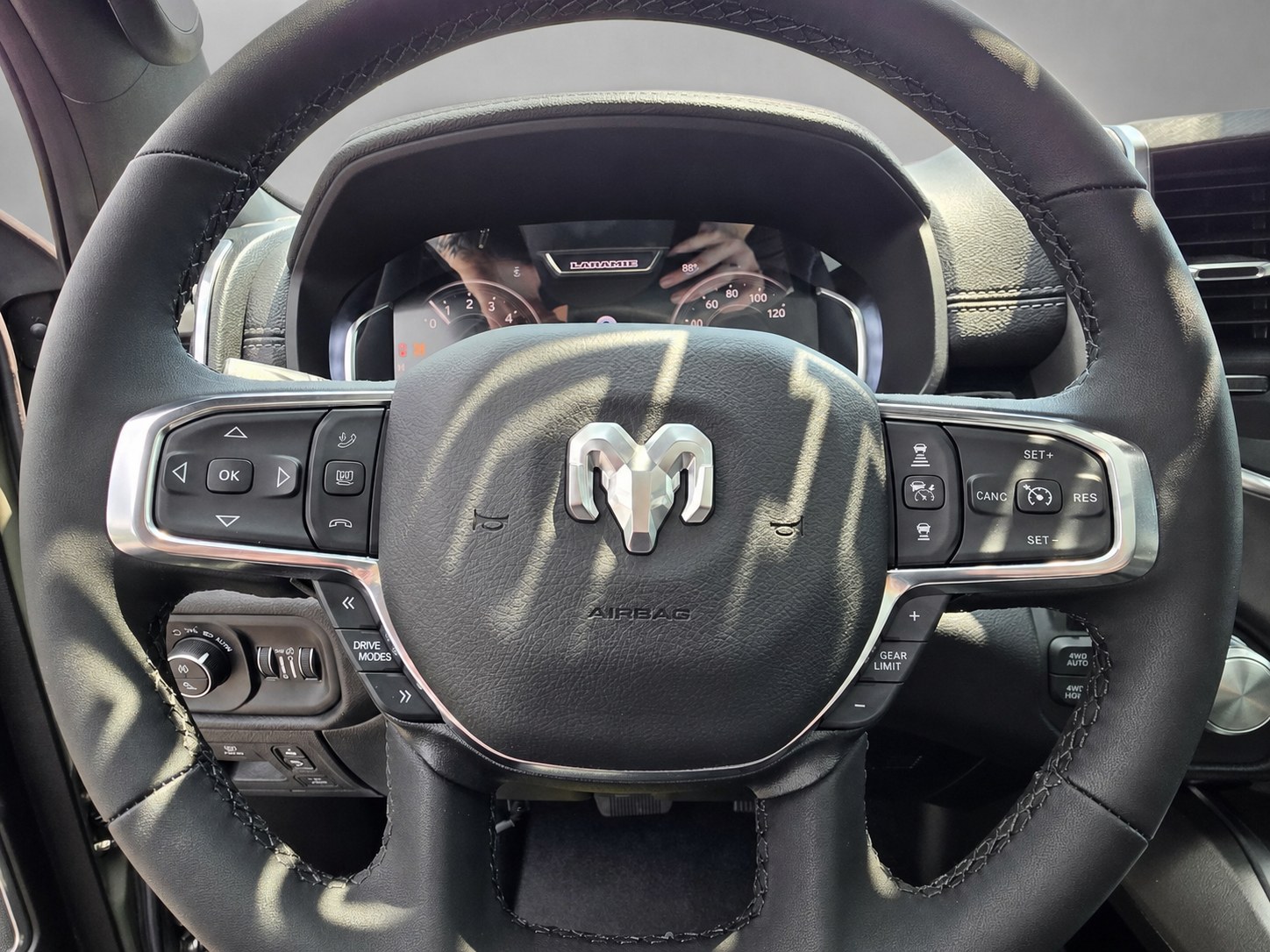 Rocky Ridge Ram 1500 grille detail